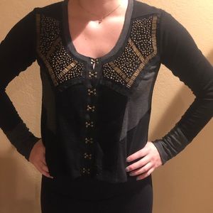 Gimmicks by BKE embellished sweater. L